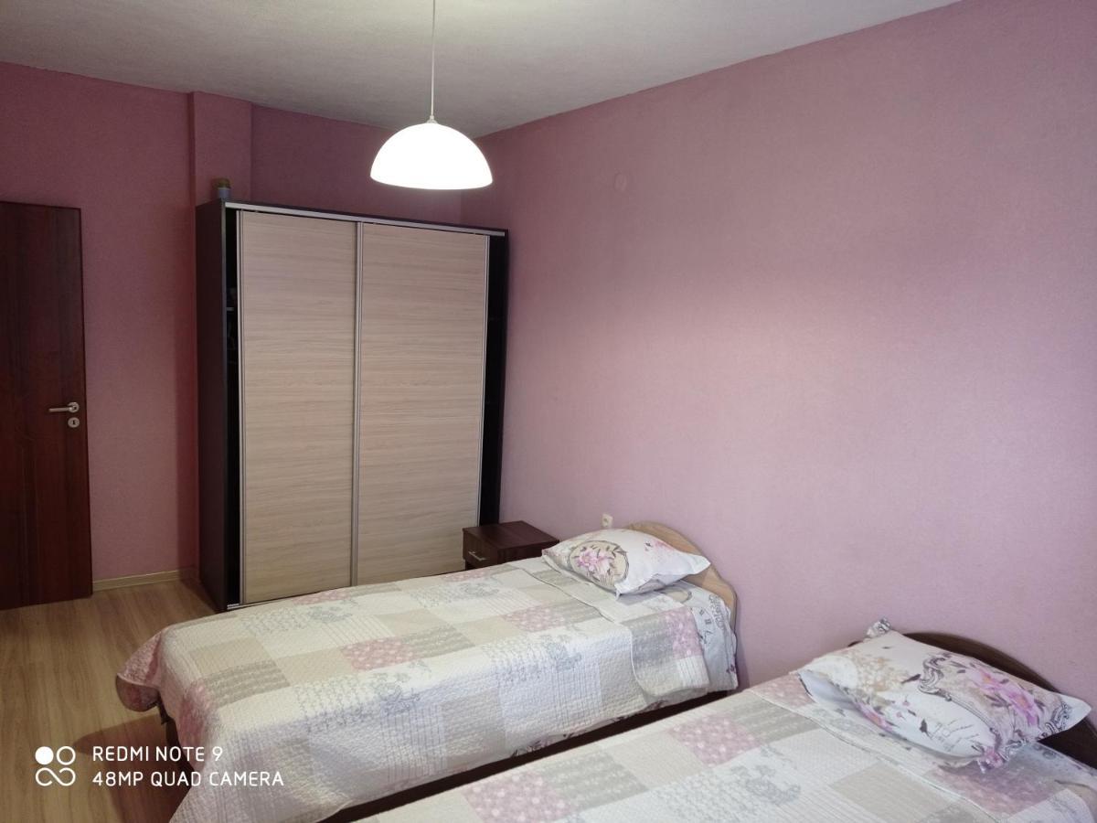 Ideal Center Apartment Szandanszki Kültér fotó